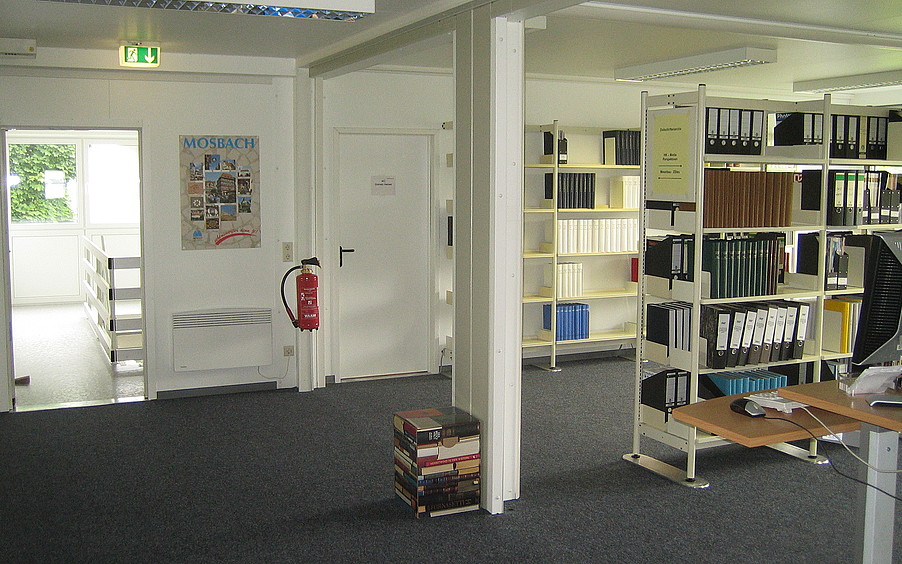 ELA Container - Schule Bibliothek