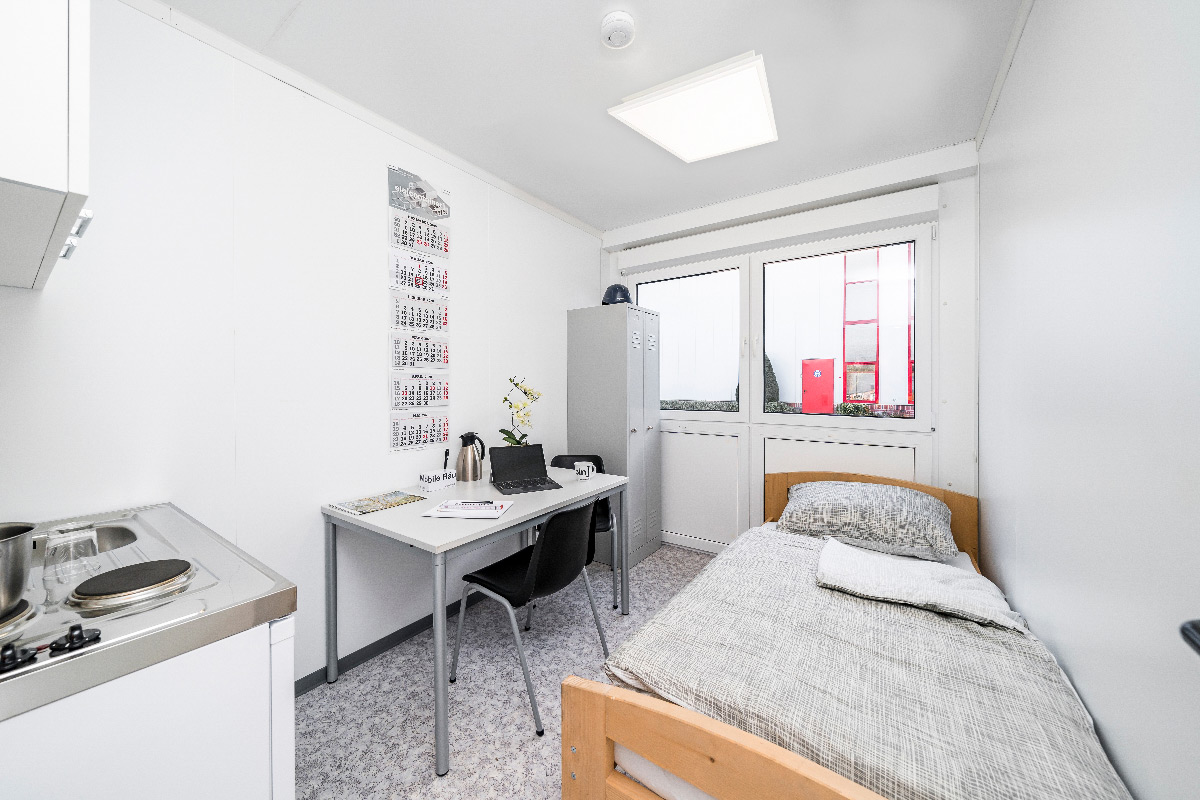 Wohncontainer mit Küche und Bett