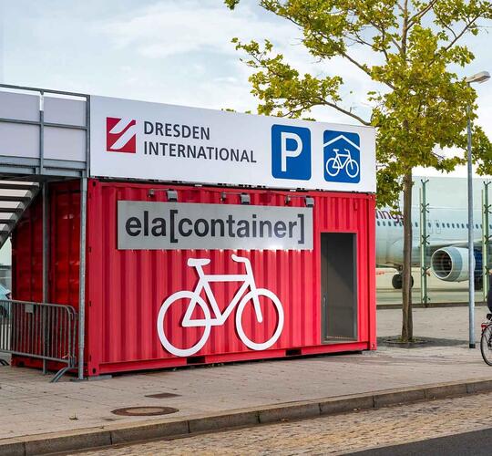 Fahrradcontainer am Flughafen Dresden