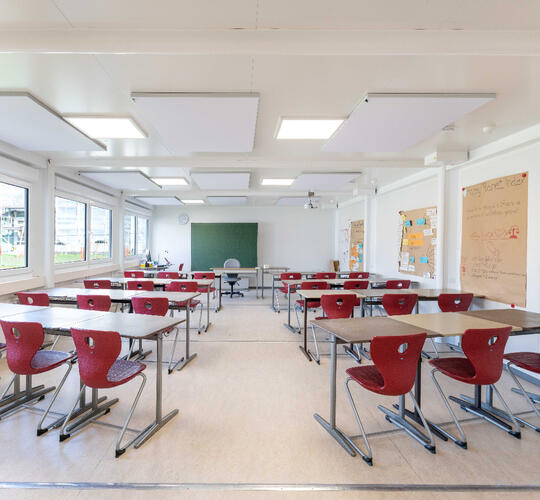 Klassenraum-aus-Containern