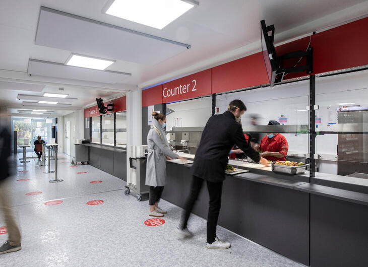 Kantinencontaineranlage von innen