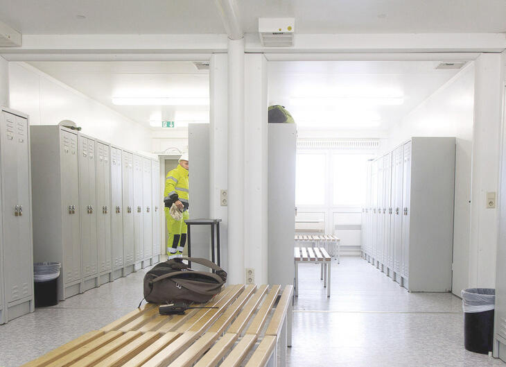 MItarbeiterumkleide im Mannschaftscontainer