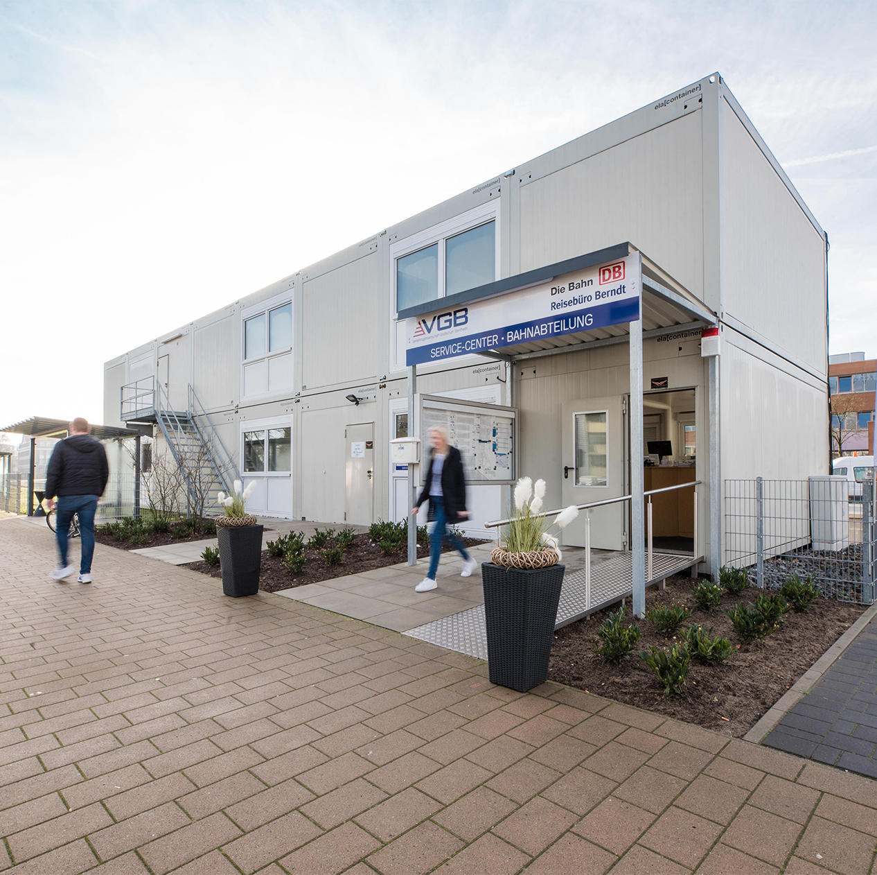 Reisende müssen trotz Umbauarbeiten nicht auf das Service-Center der Deutschen Bahn verzichten.