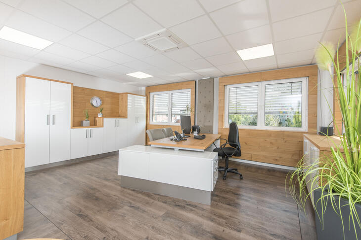 ELA Container - Büro Holzverkleidung
