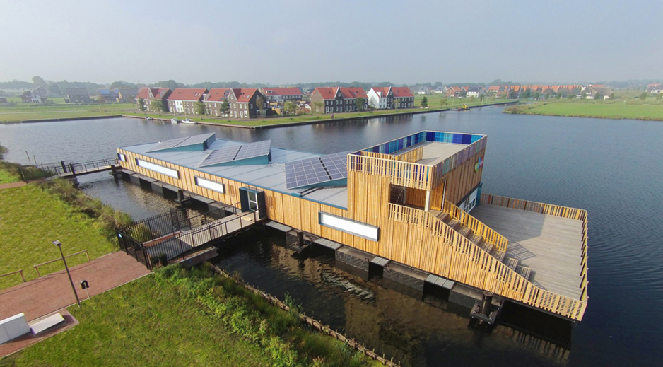 ELA Container - Container verkleidet mit Holz