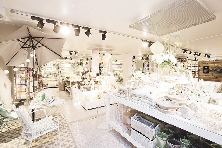 ELA Container - Helle und offene Verkaufsräume mit hoher Mobilität