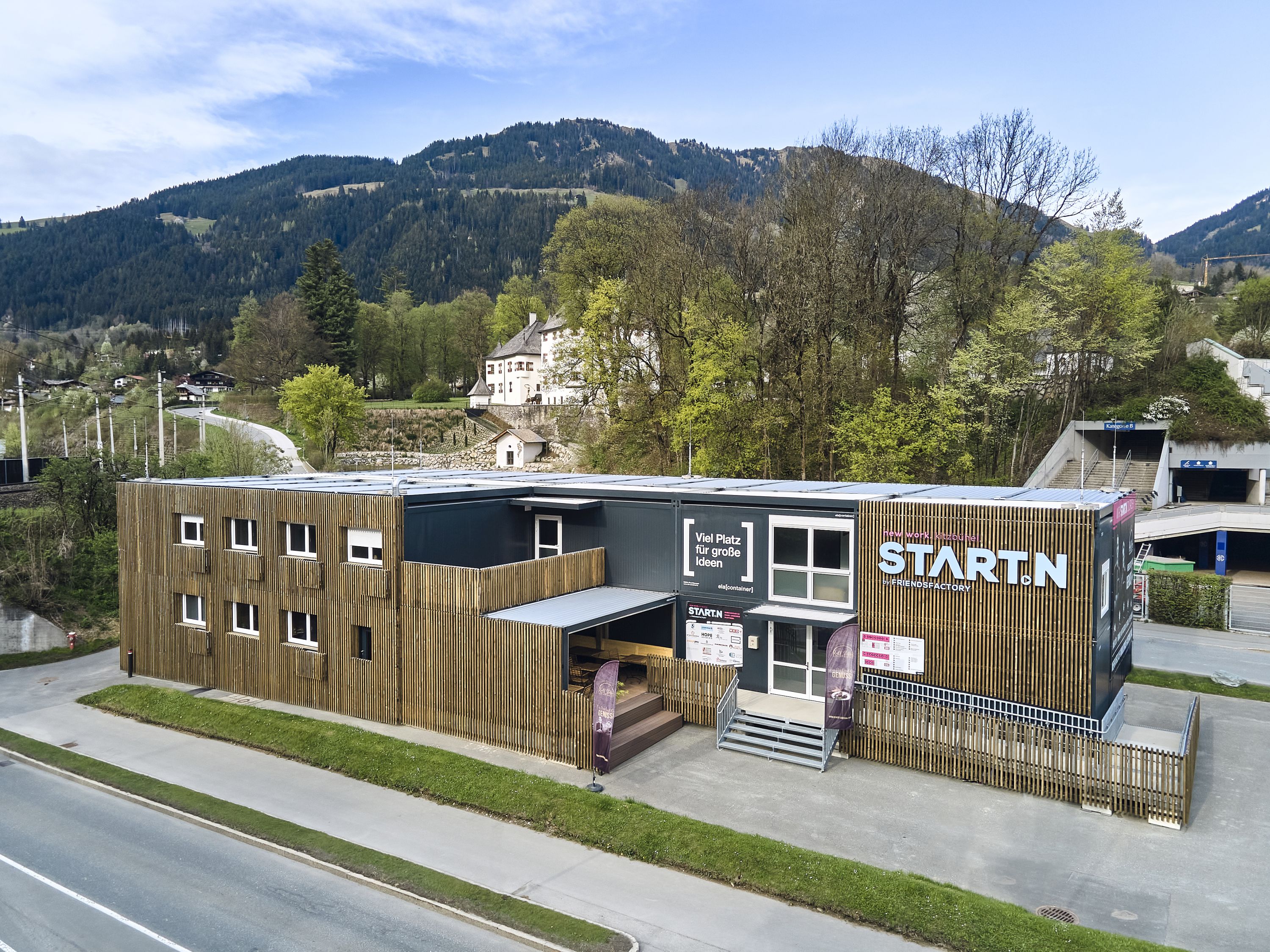 Tagsüber innovativ arbeiten, nach Feierabend in die Berge – das ist Teil des Konzepts im neuen Kitzbüheler Workspace