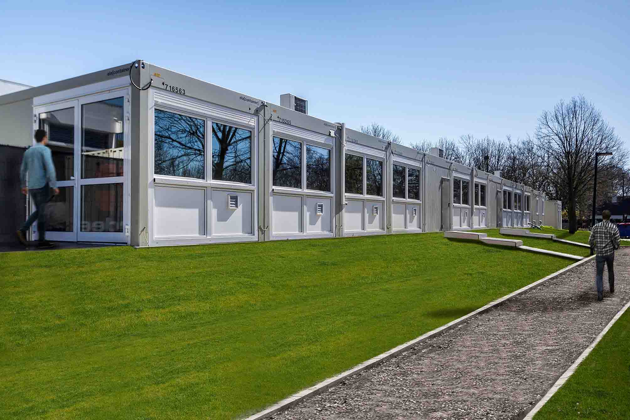 Schwimmbadanbau aus ELA Containern