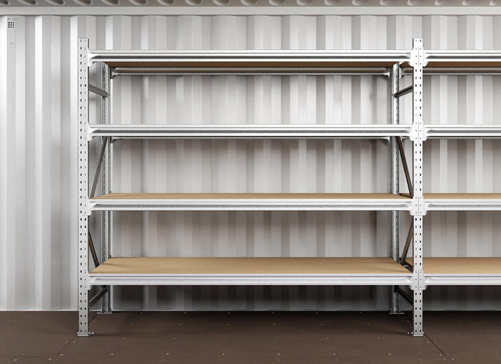 Lagerregal-im-Container2