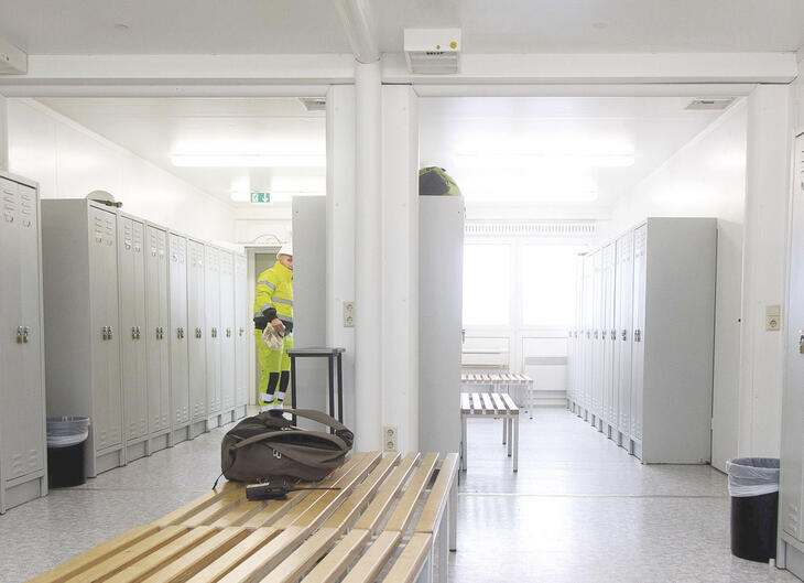 Mitarbeiterumkleide im Mannschaftscontainer