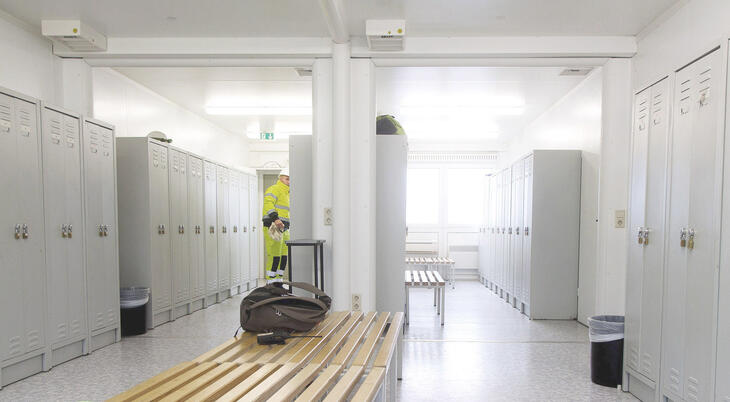 Mitarbeiterumkleide im Mannschaftscontainer