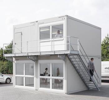 Lille arbejdsplads med 4 moduler