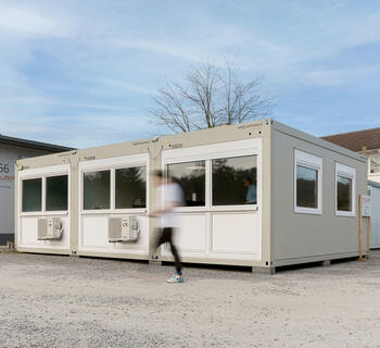 Mindre skolebygning bestående af 3 moduler