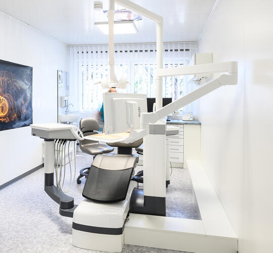 Treatment room of the ELA container facility