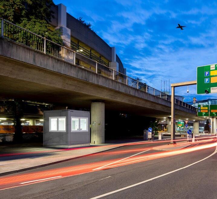 ELA Container - portvagtmodul i Düsseldorfs lufthavn