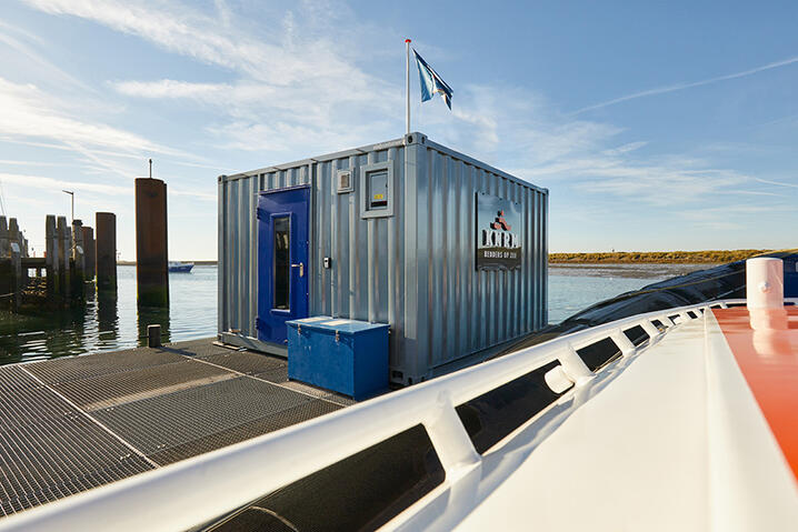 Tørrecontainer til søredningsfolk