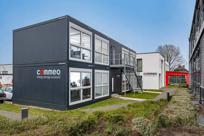 Udsiden af kontormodulerne hos Commeo