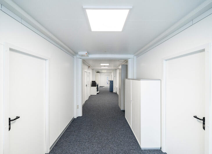 Kontormoduler med indvendig korridor