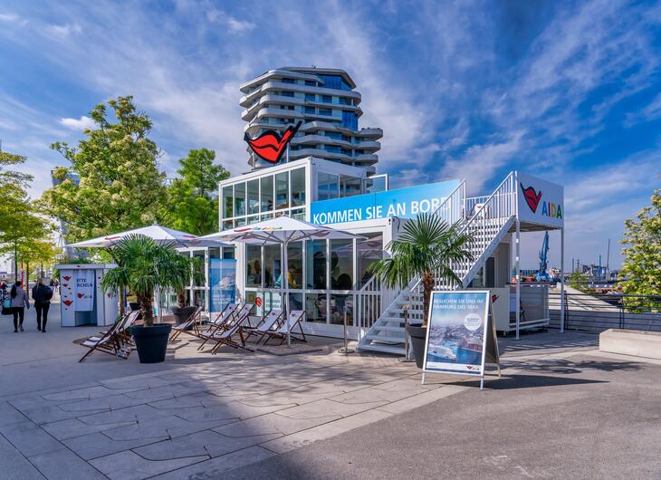 Butik med tagterrasse og udsigtsplatform