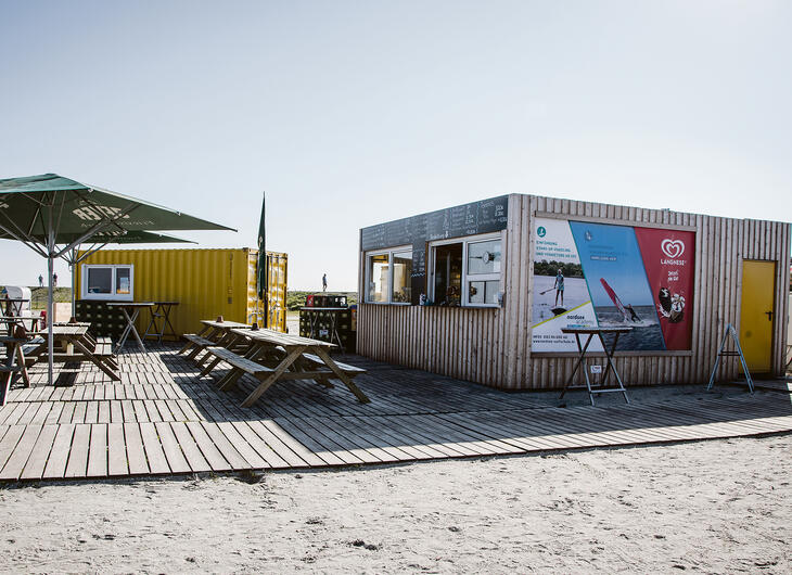 Strandkiosk med madudsalg