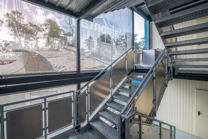 Trappemodul med glasvægge