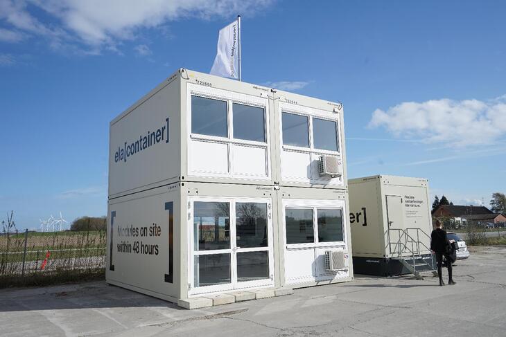 Lille toetagers kontor med mødelokale