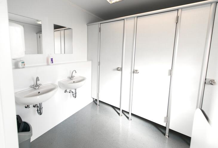 Toiletmoduler og skure