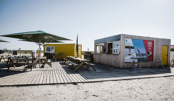 Strandkiosk med madudsalg