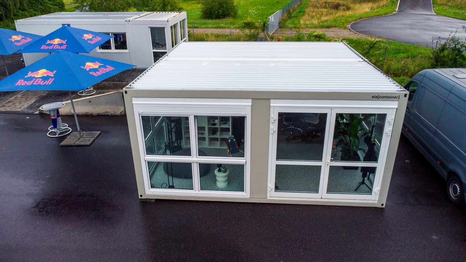 Eine ELA Doppelcontaineranlage wurde als mobiler Workspace von dem Produktionsteam vor Ort genutzt.