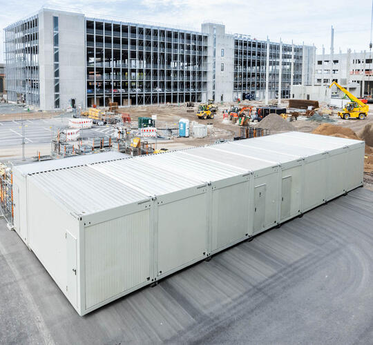 ELA changing room containers from Samson AG