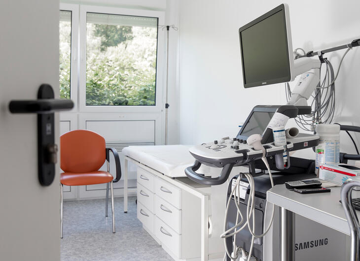 ELA Container - Container als Behandlungsraum fürTiere