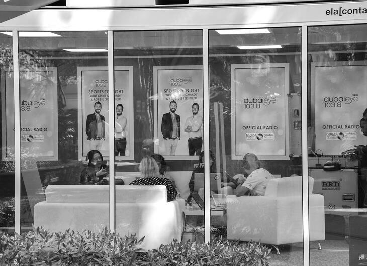 ELA Container - Gemütliche Atmosphäre in Container-Lounge