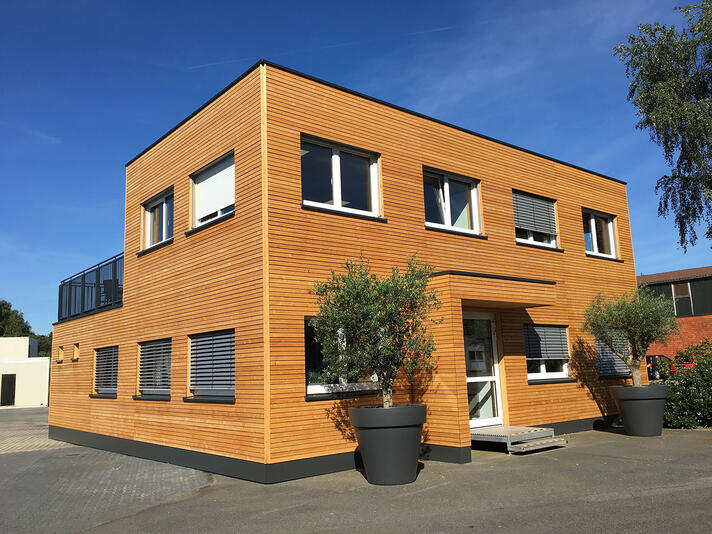 ELA Container - Conteneur adapté à l’environnement avec une peinture spéciale