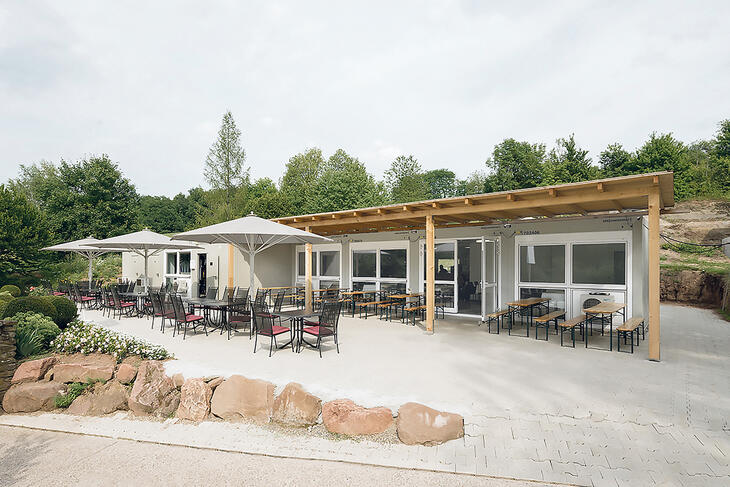 ELA Container - Solution élégante en conteneurs pour un club-house