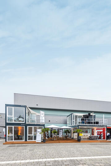 ELA Container - Conteneur avec comptoir comme stand de salon professionnel