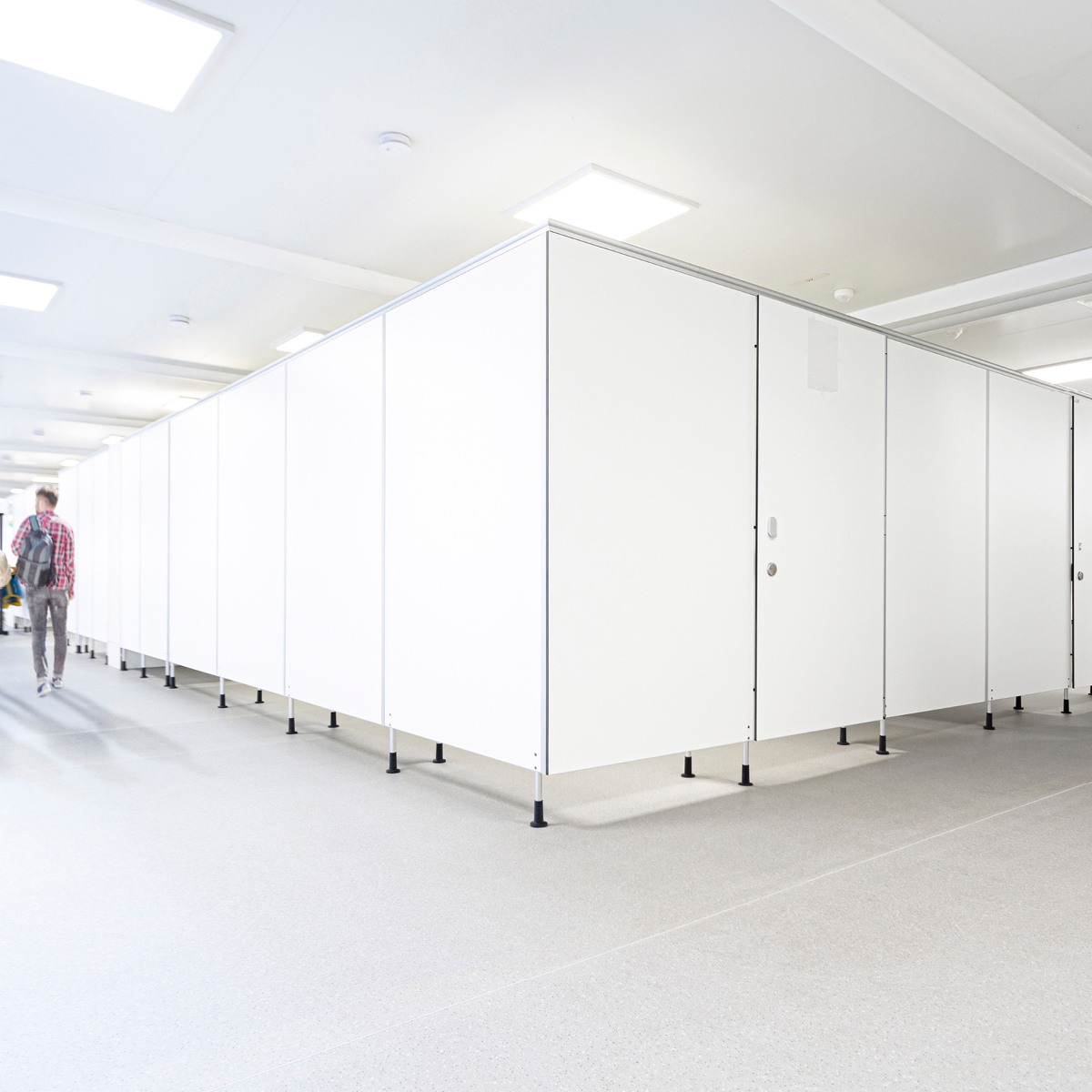 Stora mobila omklädningsrum