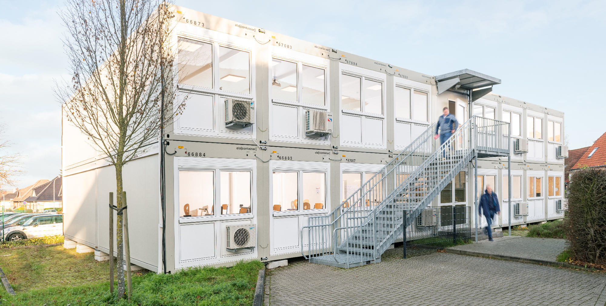 Undervisningslokaler i två våningar med utvändig trappa Undervisningslokaler i två våningar med utvändig trappa