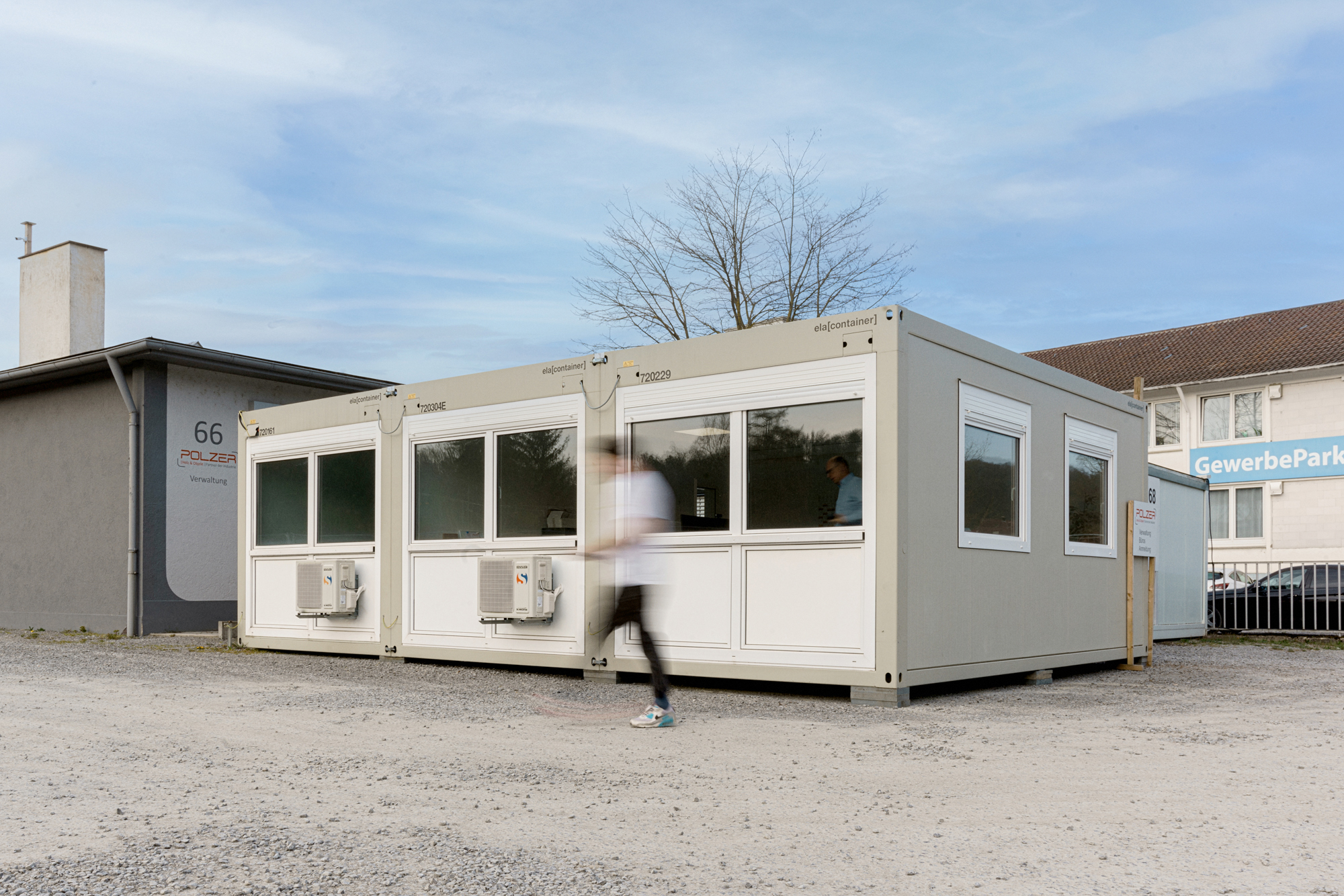 Mindre skolanläggning bestående av 3 moduler Mindre skolanläggning bestående av 3 moduler