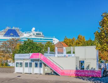 ELA:s anläggning ligger mitt i hamnområdet i Hamburg