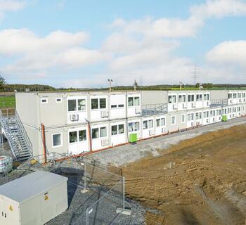 Byggarbetsplats med moduler