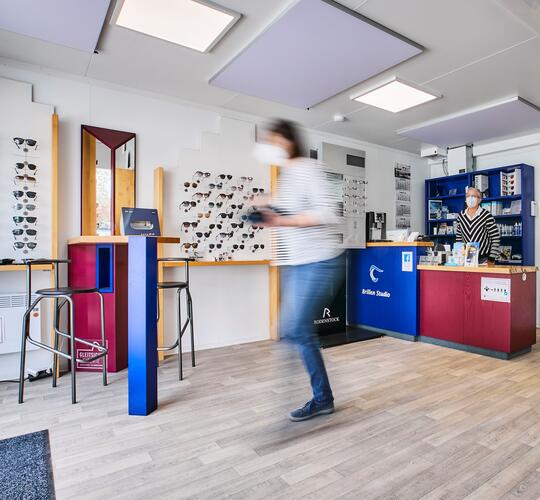 Modulanläggning inredd som en optikerbutik
