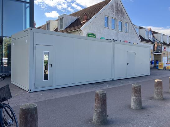 Modulerna på plats bredvid varandra, redo att användas