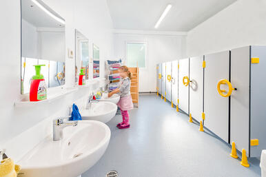 Toaletter och handfat anpassade för barn