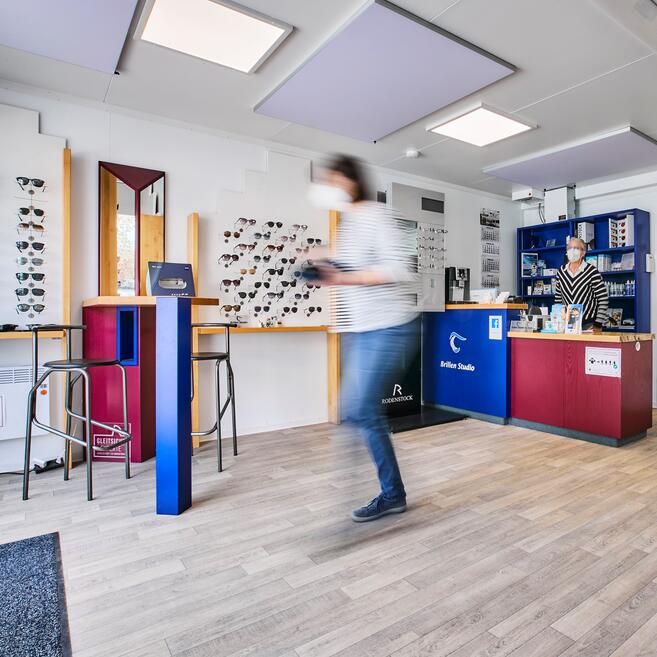 Modulanläggning inredd som en optikerbutik