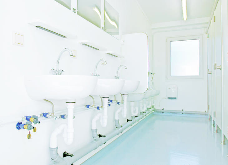 Tvättställ, urinoarer och toalettbås