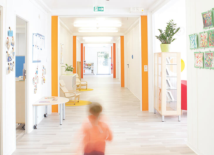 Bred korridormodul på en förskola