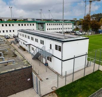 The new youth development centre comprises 20 modular units arranged over two storeys and is located directly alongside the club’s training pitches.