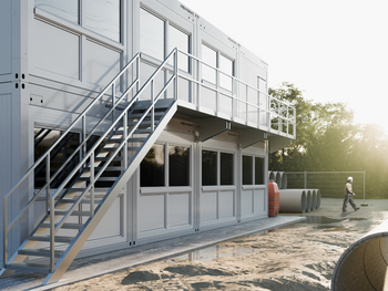 Modular building with an external staircase