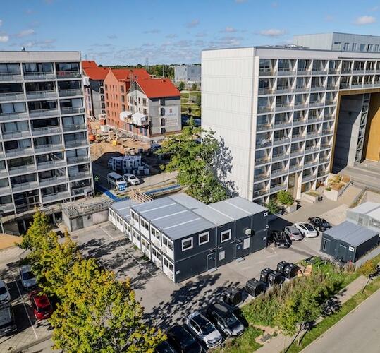 The container unit was positioned in the immediate vicinity of the construction site in the city centre.