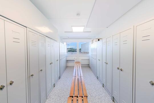 Changing room facilities for construction